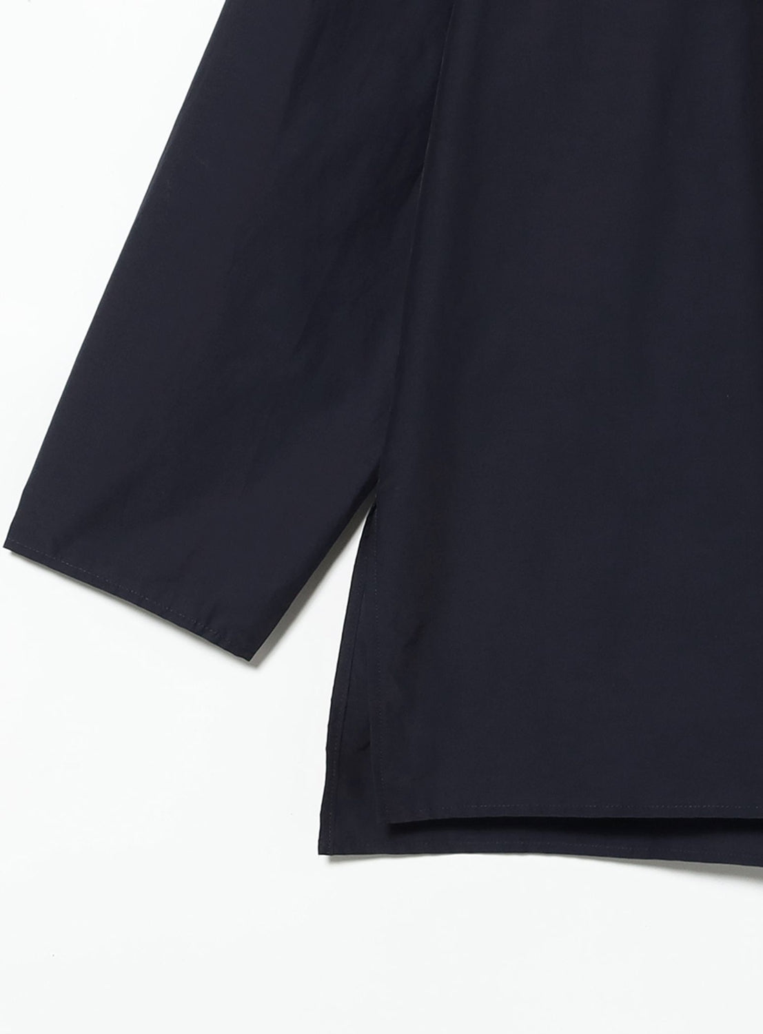 เสื้อพูลโอเวอร์คอตตอนไนลอน แต่งขอบไหล่