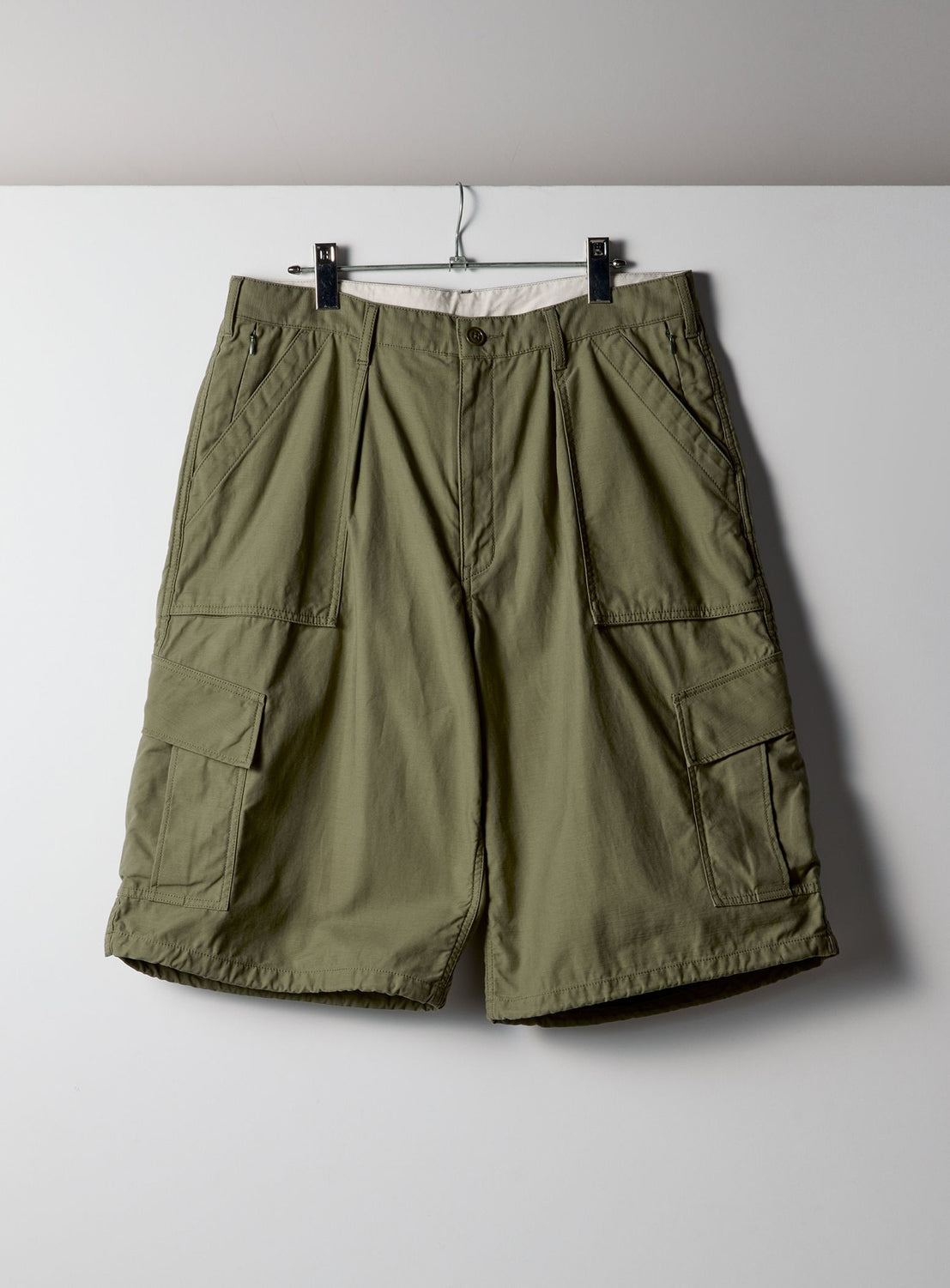 the A / Big 6Pocket Cargo Shorts