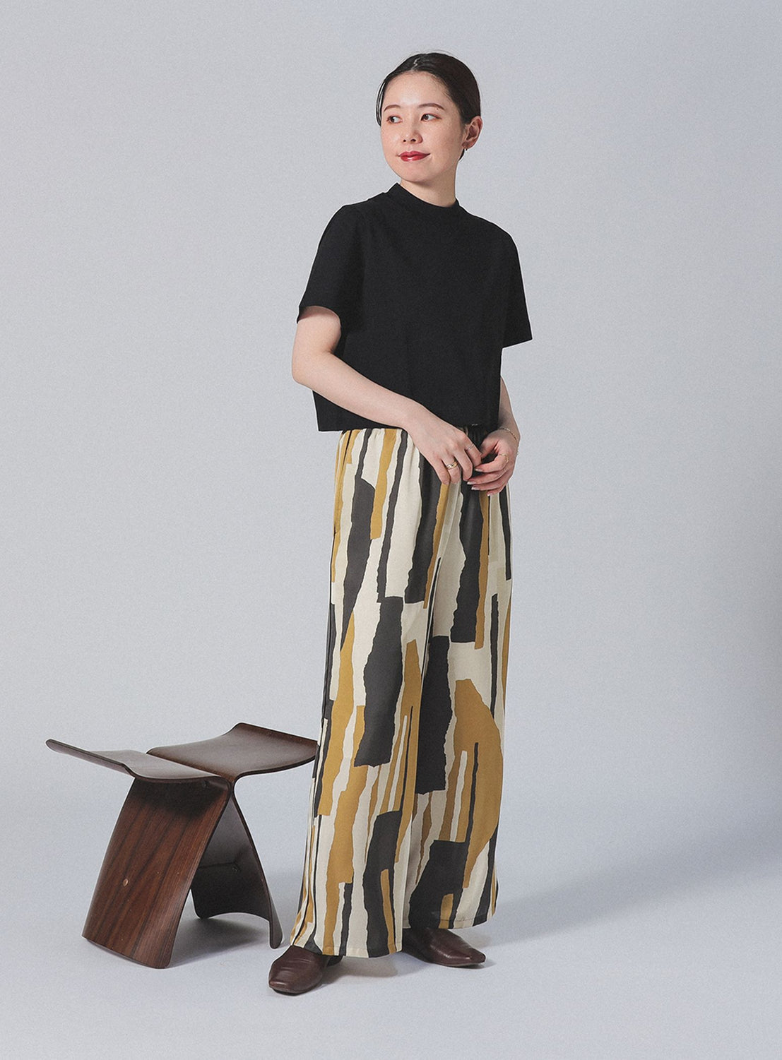 Mock Neck Cropped T-Shirt