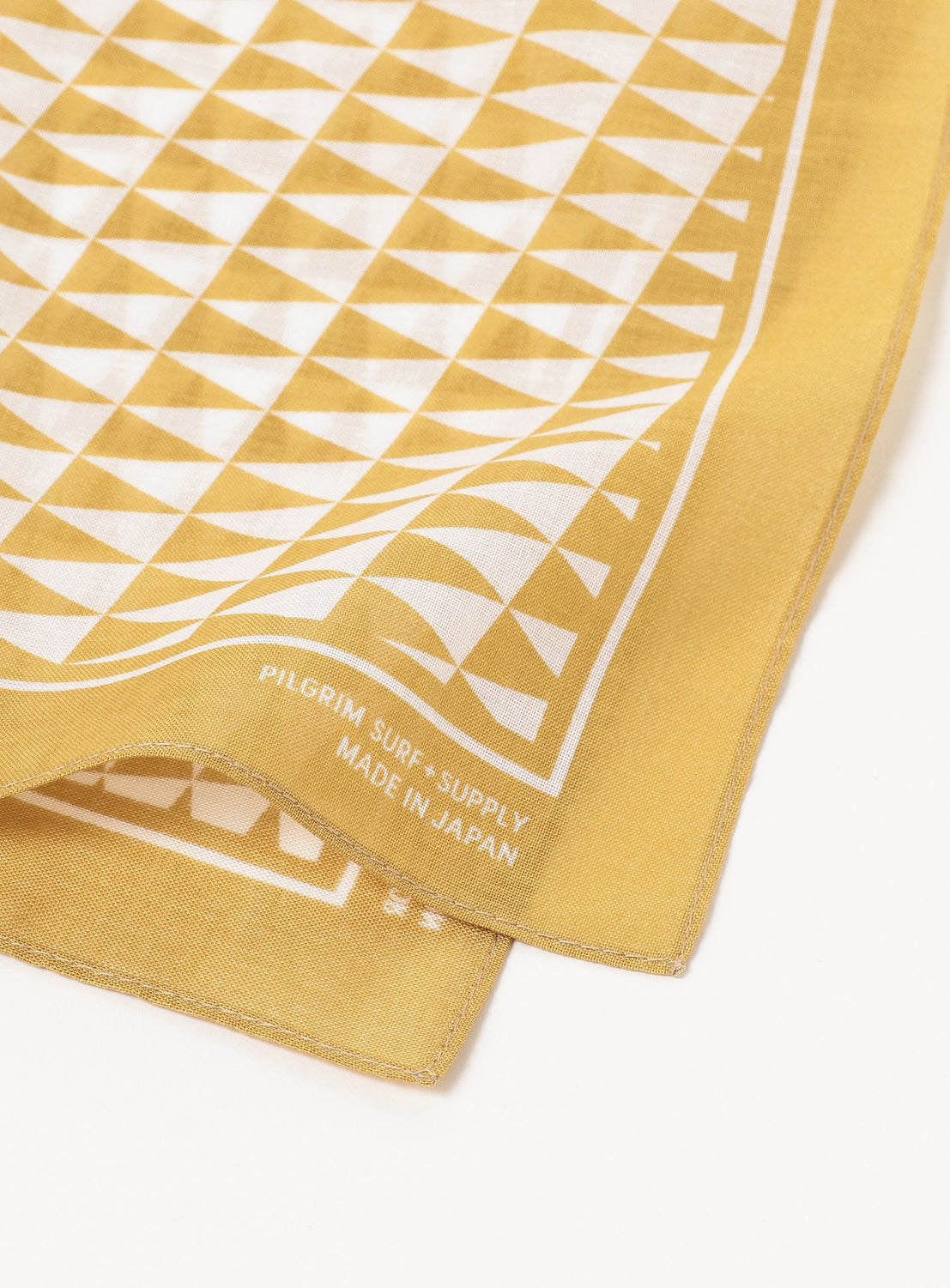 Pennant Checker Bandana