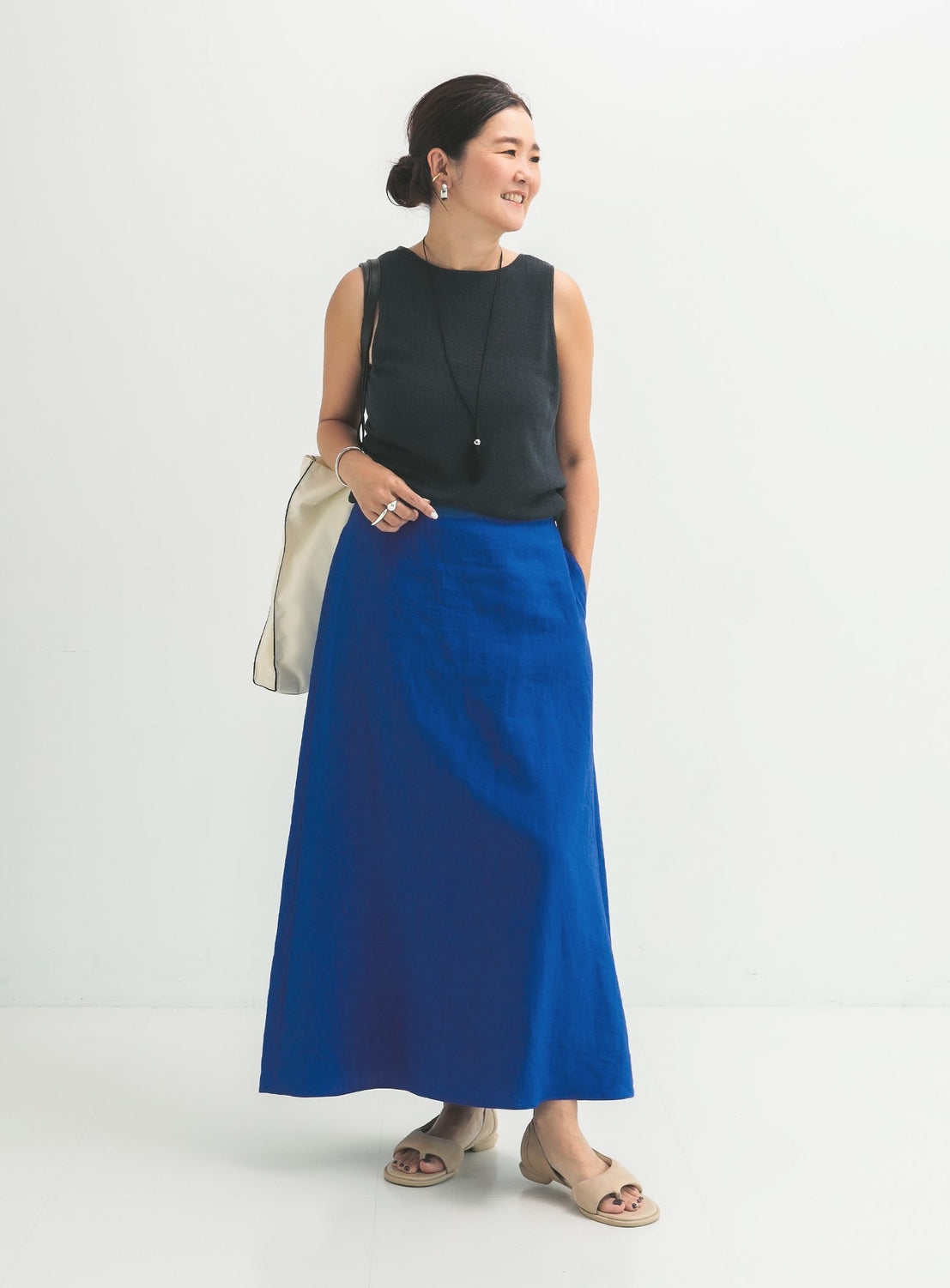 Simple Linen Skirt .M