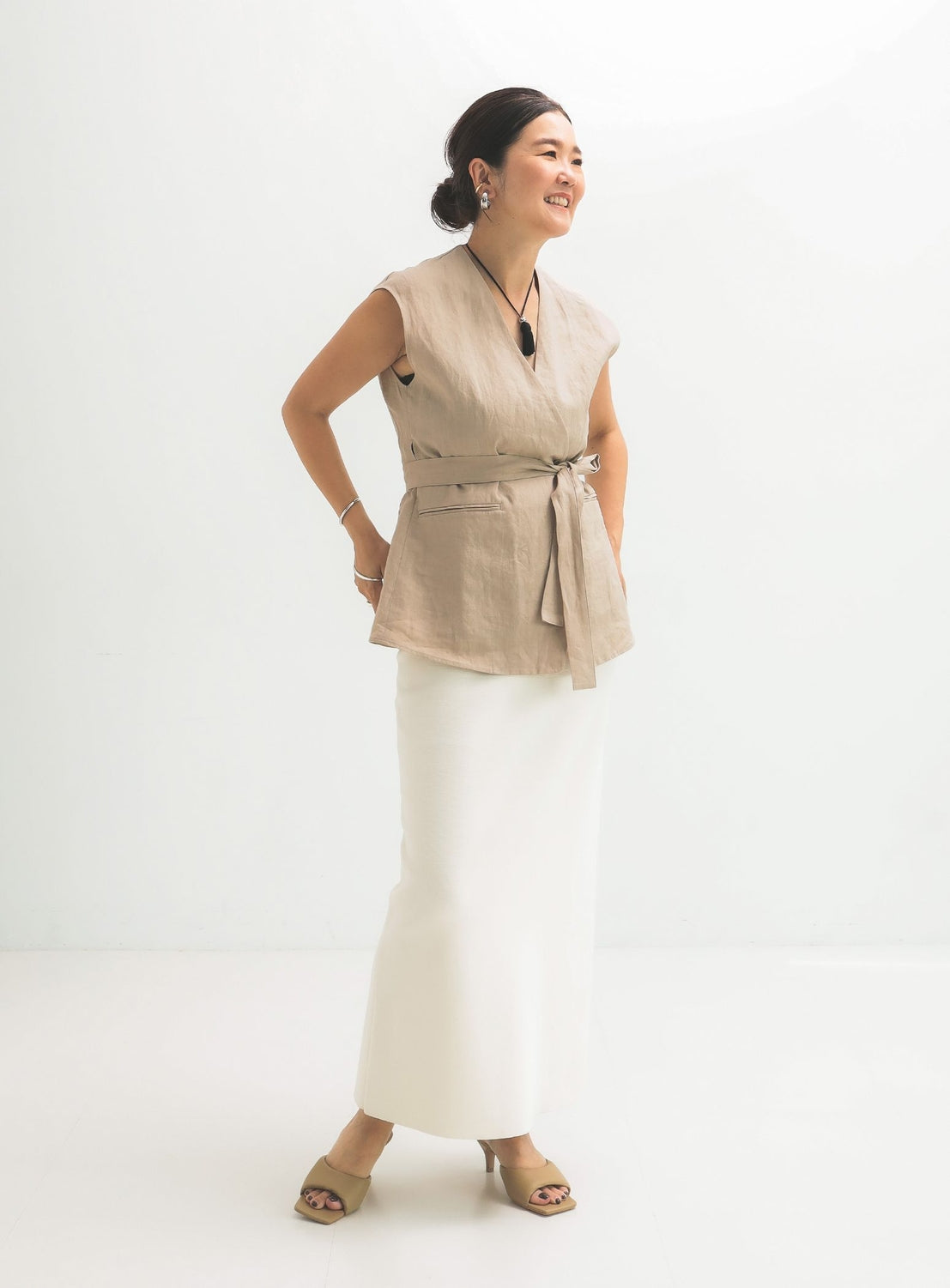 Linen Wrap Vest Blouse .M