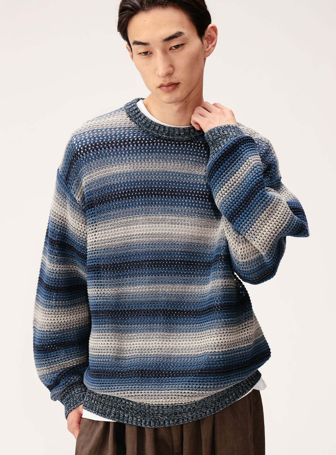 Mesh Border Crew Neck