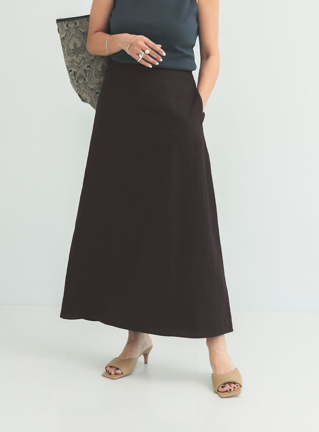 Simple Linen Skirt .M