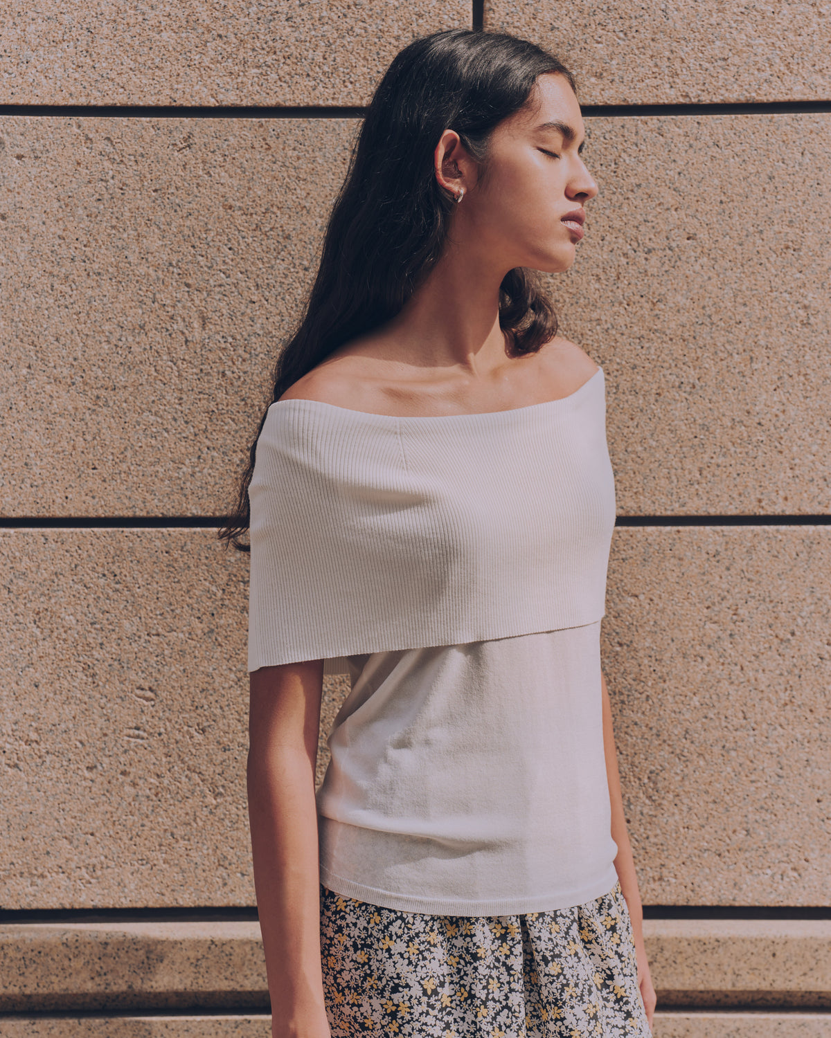Off-Shoulder Sleeveless Knit