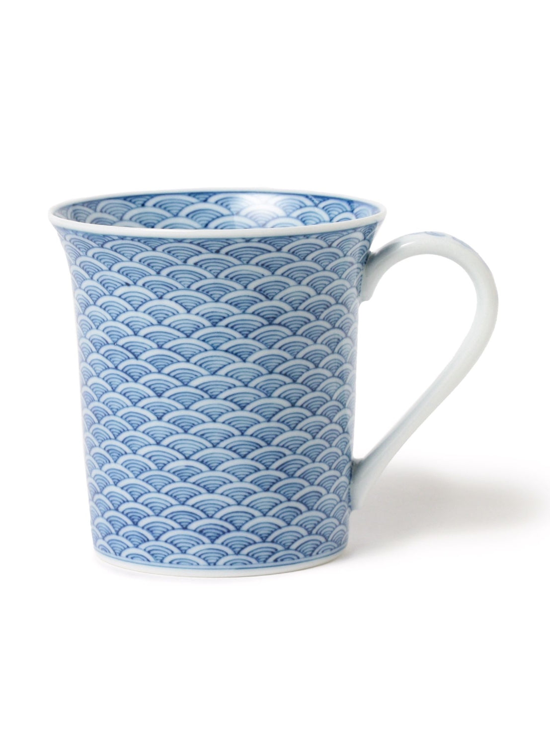 แก้วมัค ลายคลื่นทะเลเซไกฮะ ฮิราโดะ จากมิคาวาจิยากิ โดยเตาเผาฮิราโดะ มัตสึยามะ