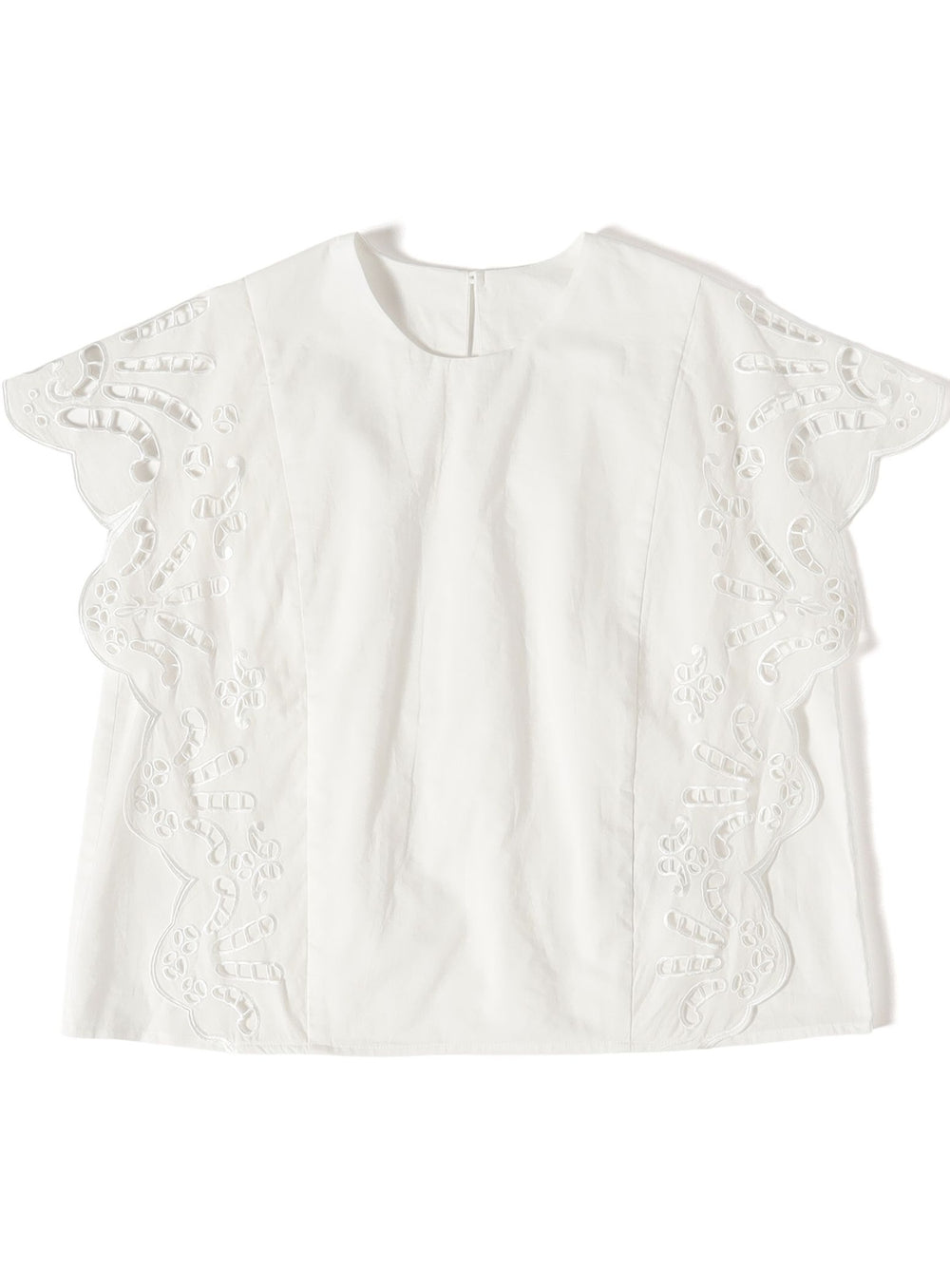 เสื้อเบลาส์ปักลายคัตเวิร์ค