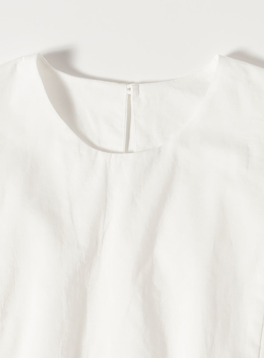 เสื้อเบลาส์ปักลายคัตเวิร์ค