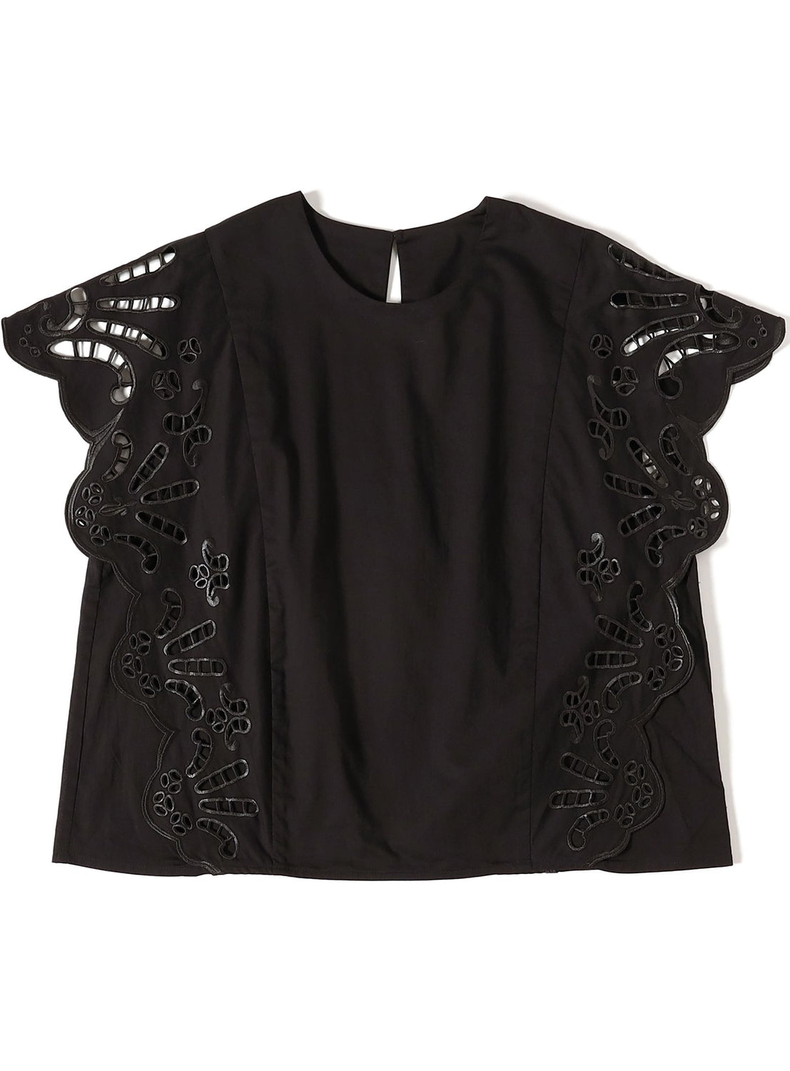 เสื้อเบลาส์ปักลายคัตเวิร์ค