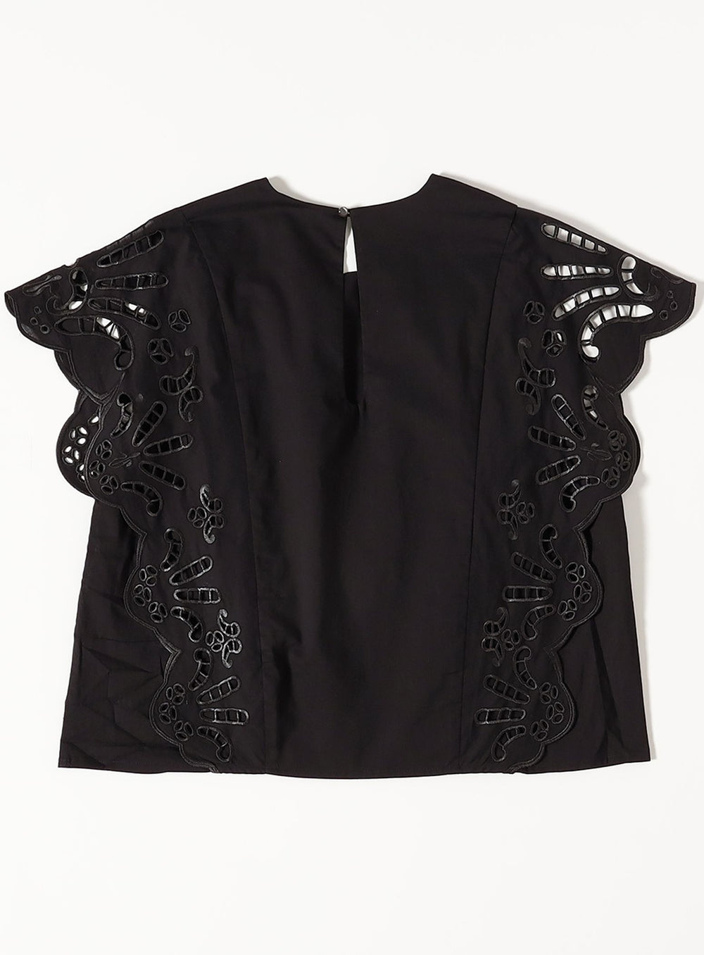 เสื้อเบลาส์ปักลายคัตเวิร์ค