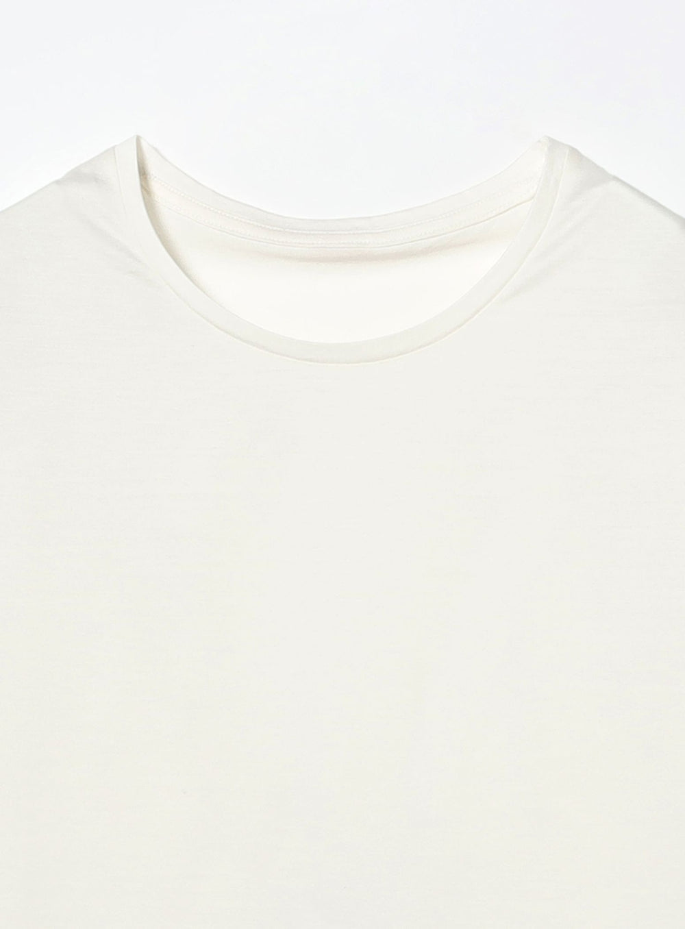 เสื้อยืดแขนสั้นผ้าคอตตอนซิลค์