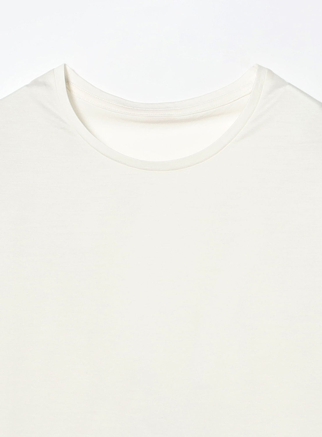 เสื้อยืดแขนสั้นผ้าคอตตอนซิลค์