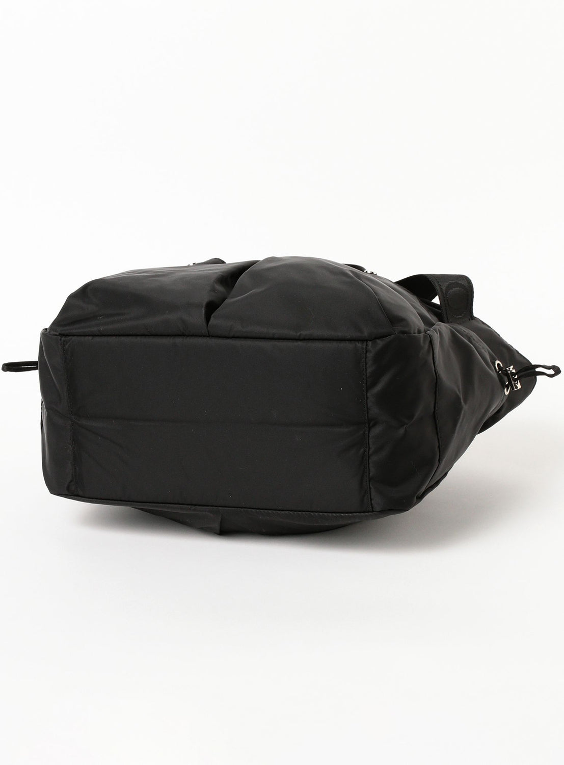 NOMADIS / BASQUE M กระเป๋าสะพายไหล่