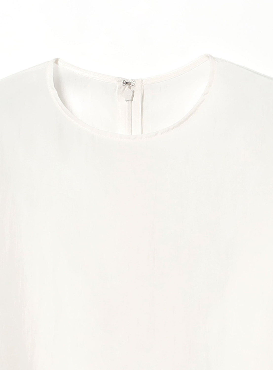 AK+1 / Crew Neck Ribbed Blouse