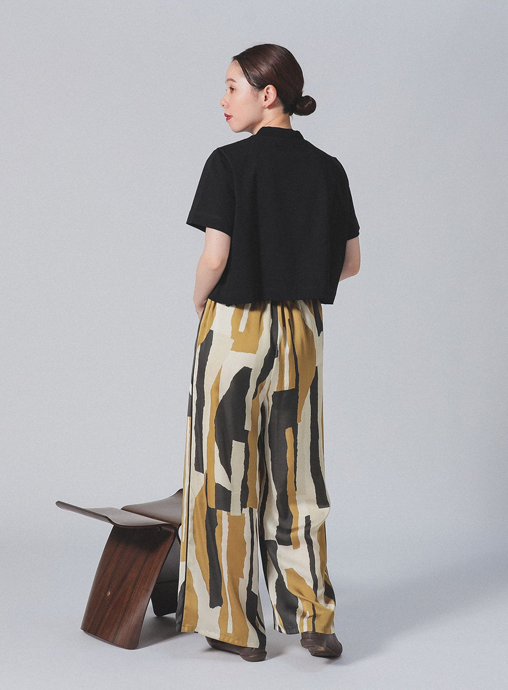 Mock Neck Cropped T-Shirt