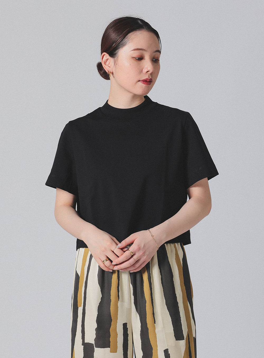 Mock Neck Cropped T-Shirt