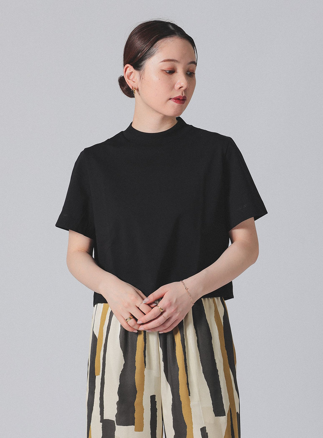 Mock Neck Cropped T-Shirt