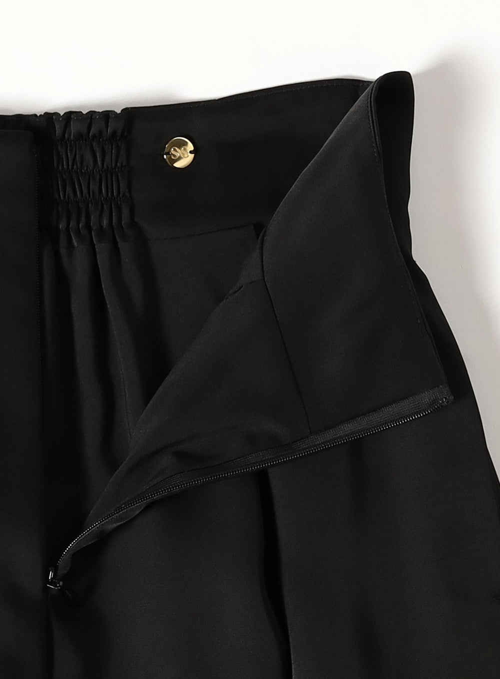 BEAMS SALON / Silky Mini Shorts