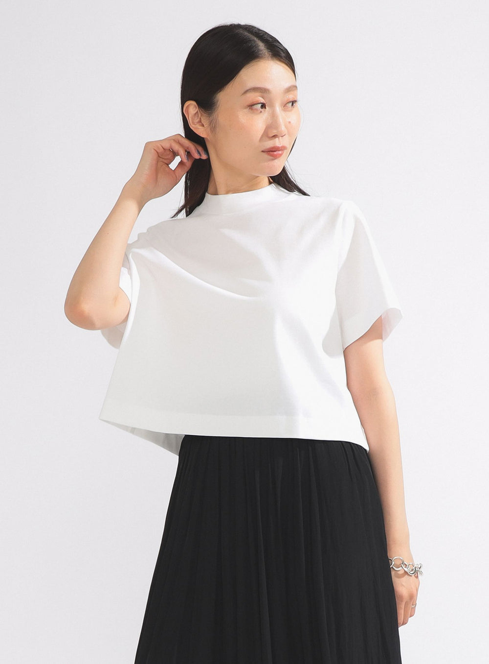 Mock Neck Cropped T-Shirt
