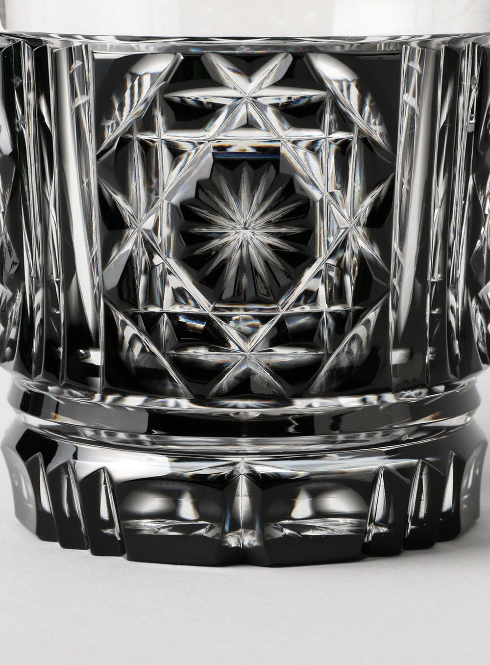Bino Takumi Glass Studio Deshimaru / Satsuma Kiriko Tumbler (Black)