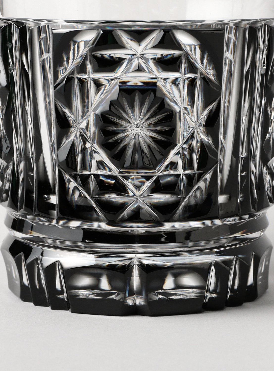 Bino Takumi Glass Studio Deshimaru / Satsuma Kiriko Tumbler (Black)