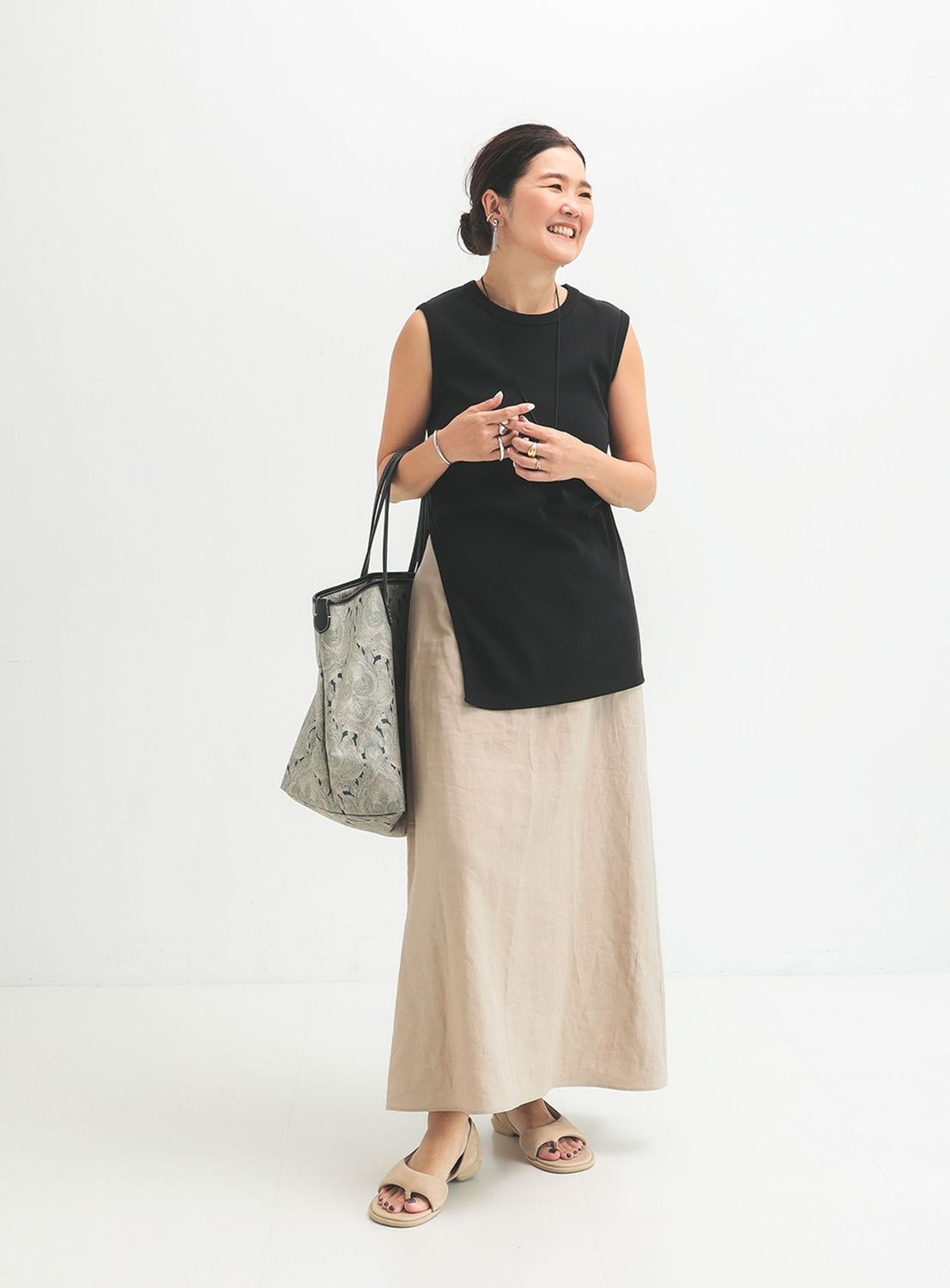 Simple Linen Skirt .M
