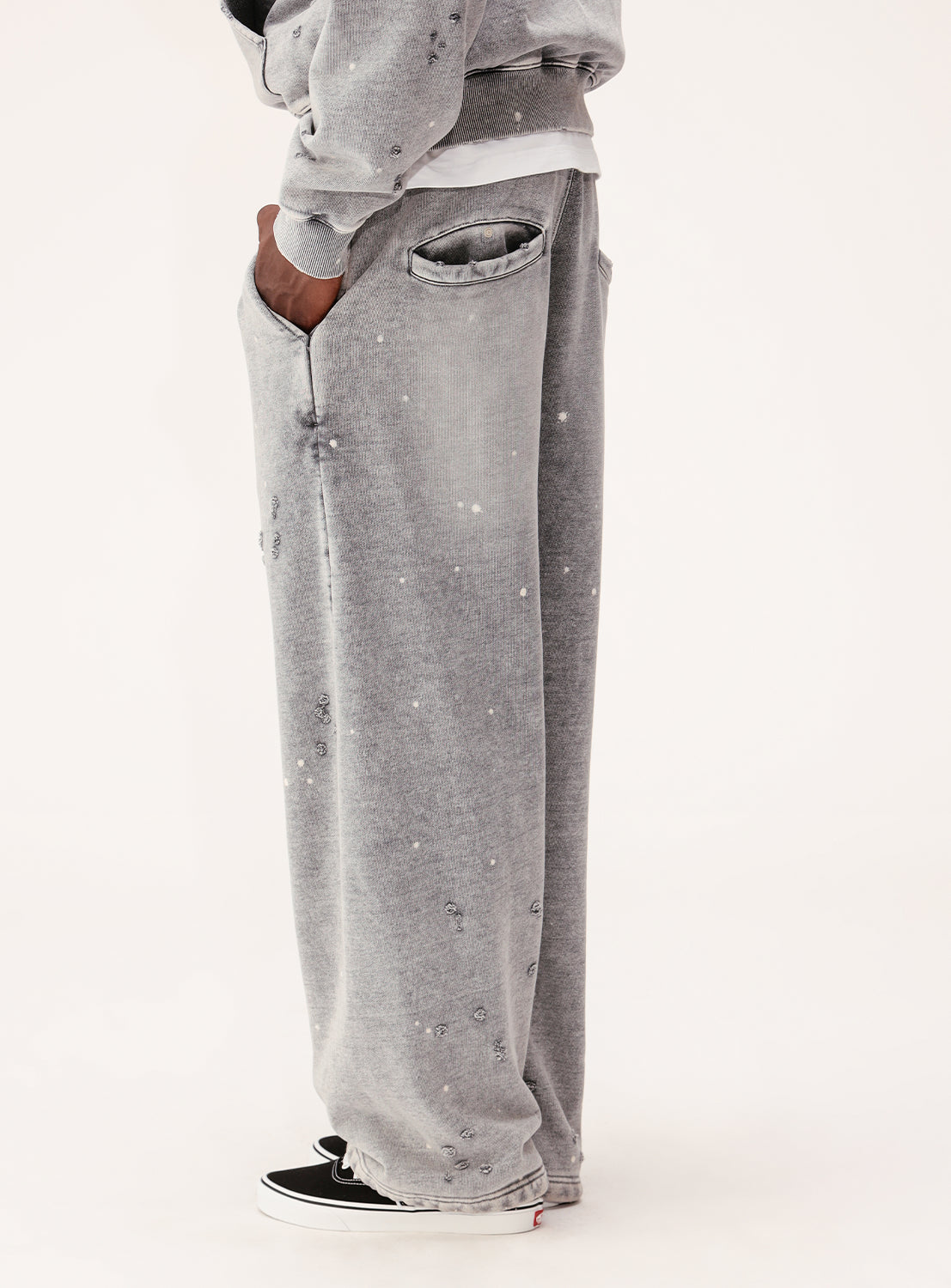 Damage Sweat Pants