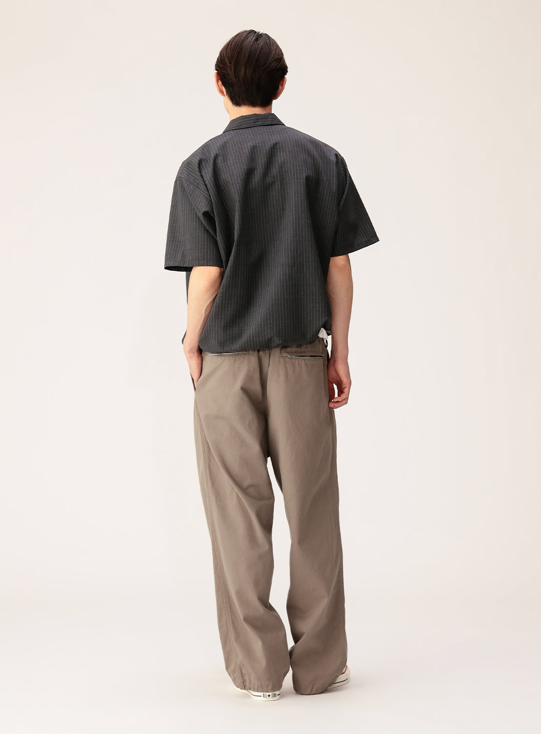 TW เสื้อเชิ้ตฮาล์ฟซิป ทรงหลวม
