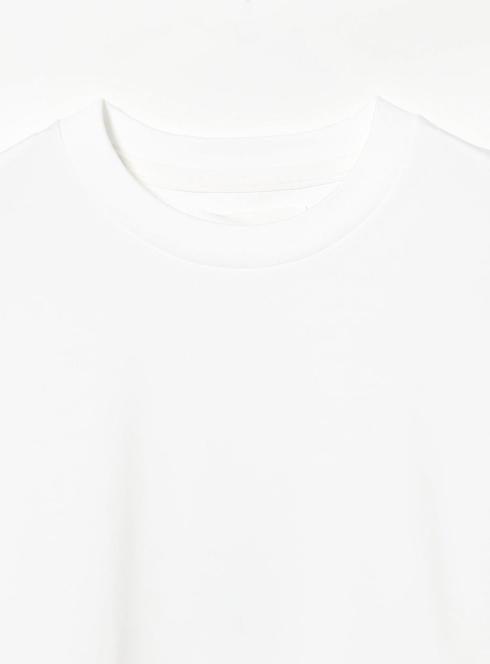 AK+1 / Oversized T-shirt