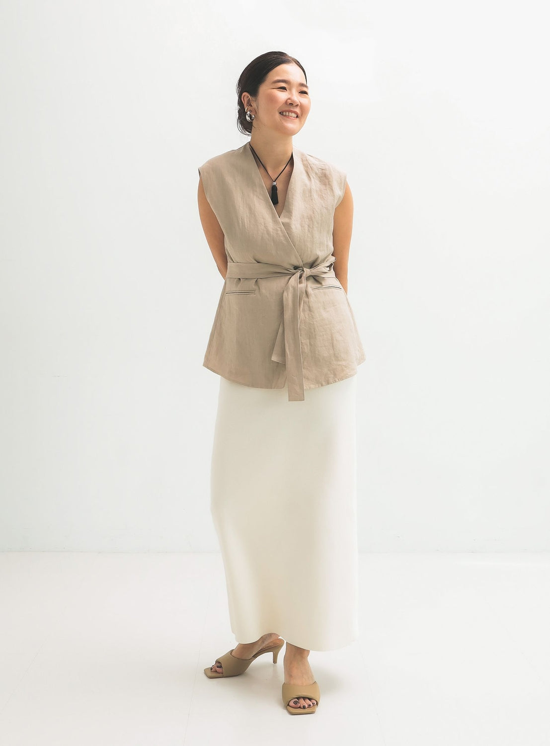 Linen Wrap Vest Blouse .M