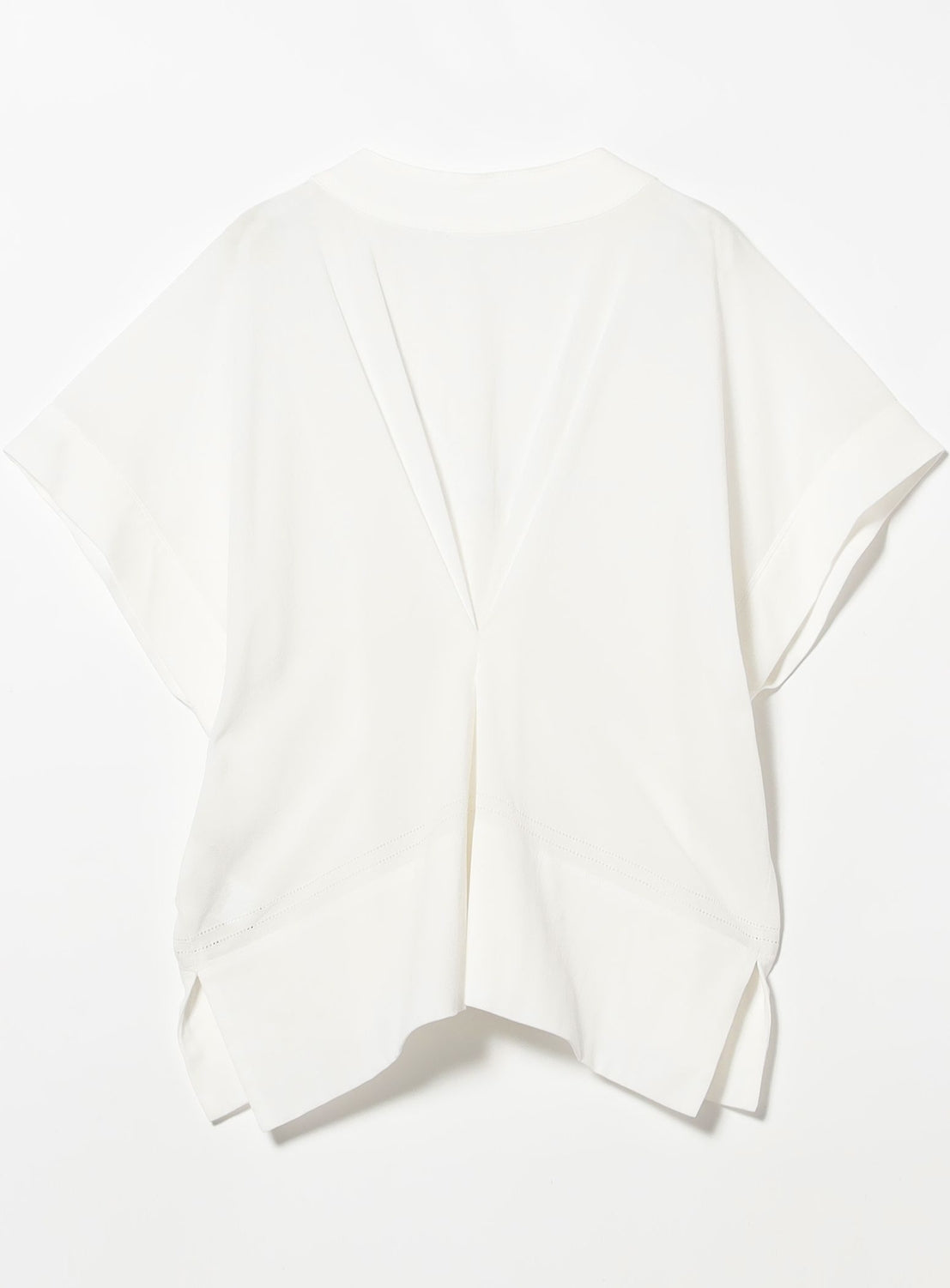 เสื้อเบลาส์คอวีผ้าฝ้าย