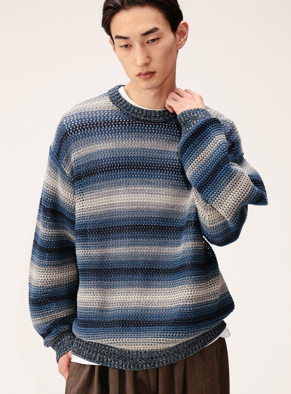 Mesh Border Crew Neck