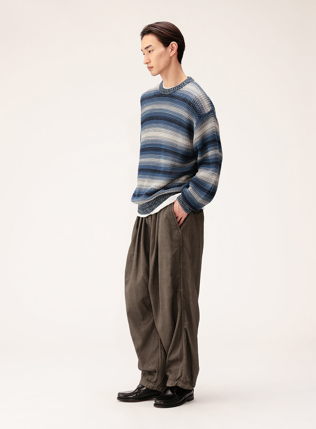 Mesh Border Crew Neck