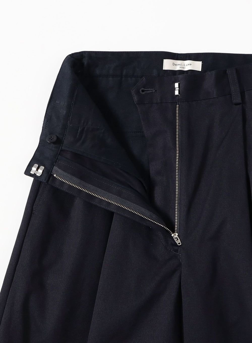 2-Tuck Chino Trousers