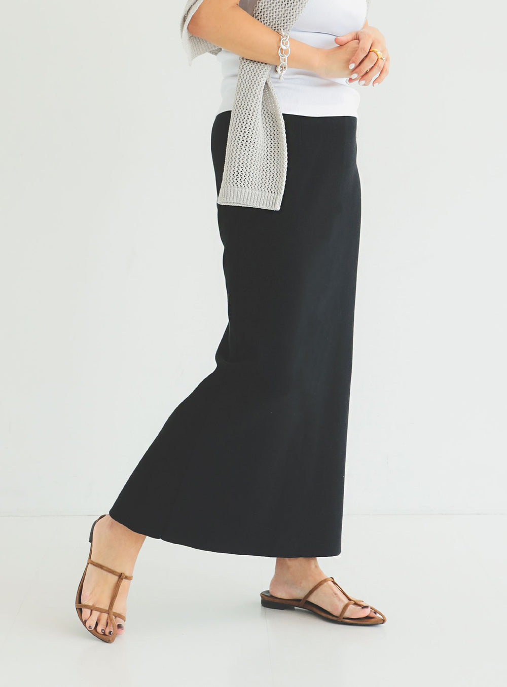 Simple Tight Knit Skirt .M