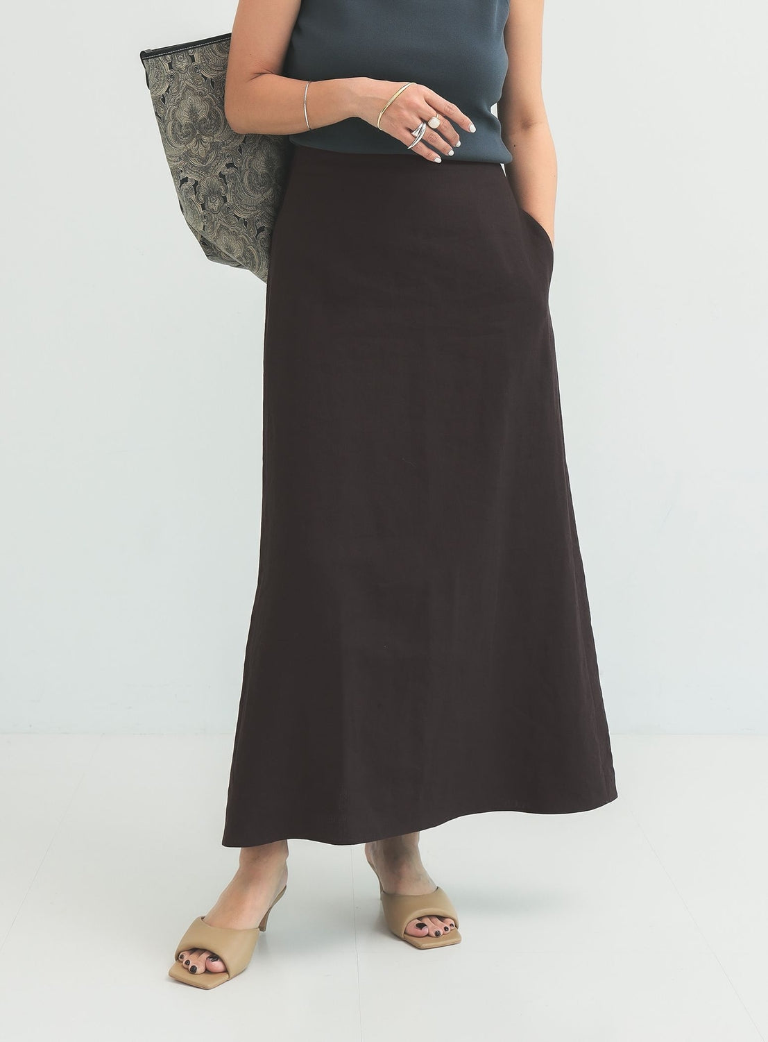 Simple Linen Skirt .M