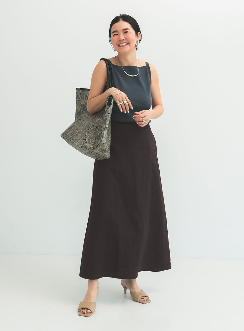 Simple Linen Skirt .M