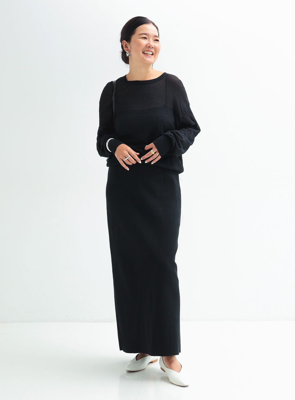 Simple Tight Knit Skirt .M