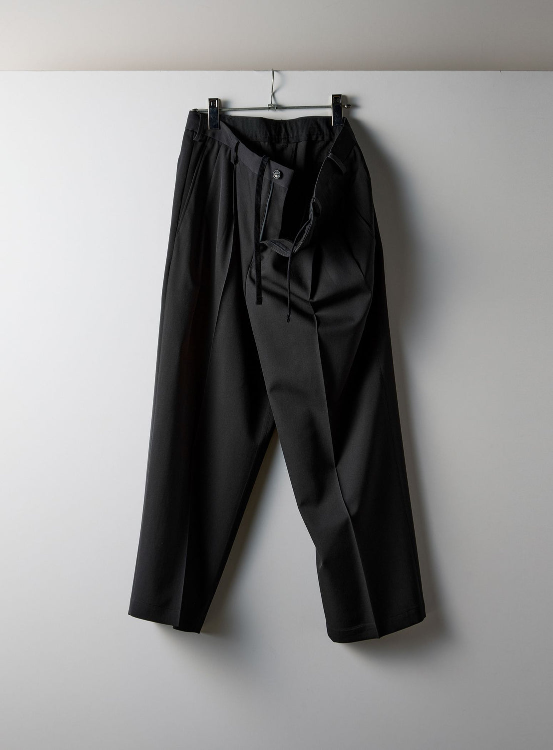 B.GANSHIN SLACKS